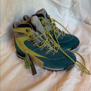 NWT Lomer Dolomiti Ultra Hiking Blue & Green Boots